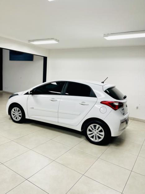 HYUNDAI HB 20 Hatch 1.0 12 V 4P FLEX COMFORT STYLE, Foto 4