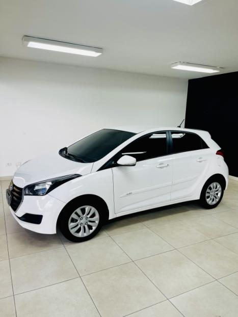 HYUNDAI HB 20 Hatch 1.0 12 V 4P FLEX COMFORT STYLE, Foto 2
