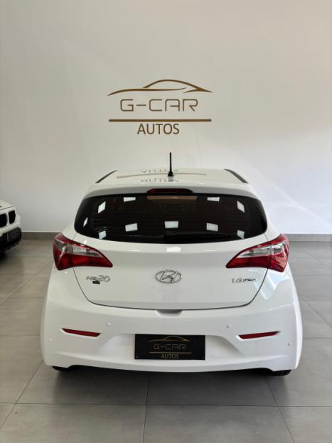HYUNDAI HB 20 Hatch 1.6 16V 4P FLEX COMFORT PLUS AUTOM�TICO, Foto 5