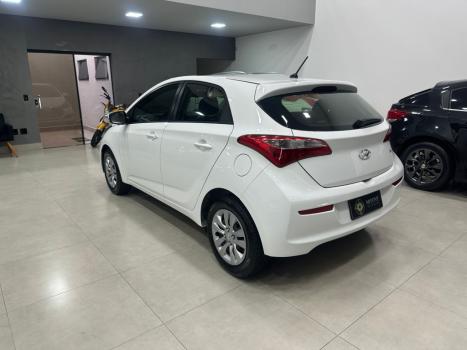 HYUNDAI HB 20 Hatch 1.6 16V 4P FLEX COMFORT PLUS, Foto 2