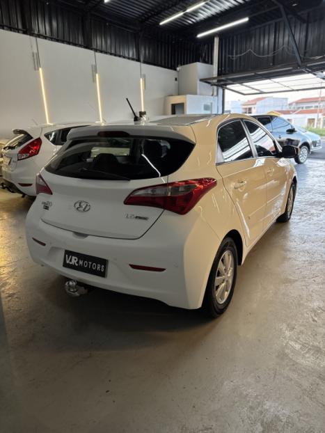 HYUNDAI HB 20 Hatch 1.6 16V 4P FLEX COMFORT PLUS, Foto 6