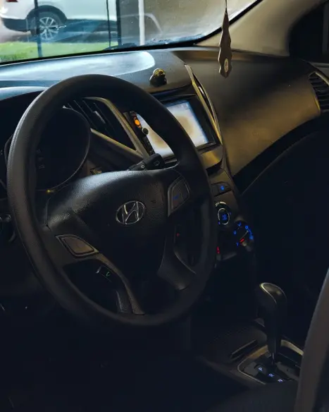 HYUNDAI HB 20 Hatch 1.6 16V 4P COMFORT FLEX AUTOM�TICO, Foto 9