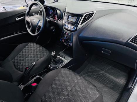 HYUNDAI HB 20 Hatch 1.6 16V 4P FLEX COMFORT PLUS, Foto 12