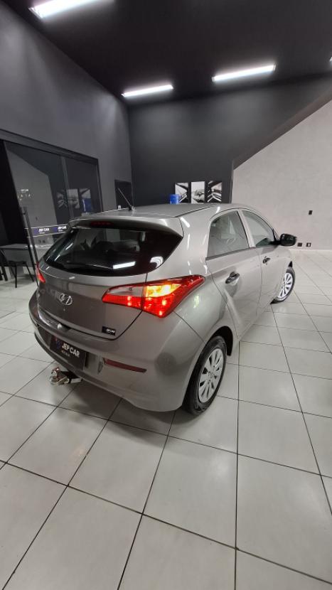 HYUNDAI HB 20 Hatch 1.0 12V 4P FLEX UNIQUE, Foto 4