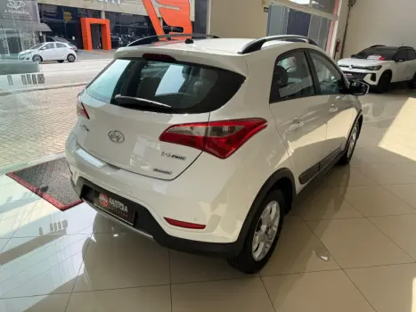 HYUNDAI HB 20 Hatch X 1.6 16V 4P PREMIUM FLEX AUTOM�TICO, Foto 3