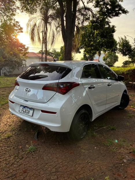 HYUNDAI HB 20 Hatch 1.0 12V 4P FLEX UNIQUE, Foto 8