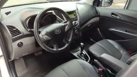 HYUNDAI HB 20 Hatch X 1.6 16V 4P PREMIUM FLEX AUTOM�TICO, Foto 13
