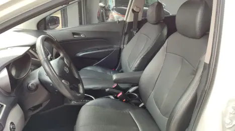 HYUNDAI HB 20 Hatch X 1.6 16V 4P PREMIUM FLEX AUTOM�TICO, Foto 16