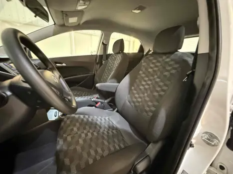 HYUNDAI HB 20 Hatch 1.6 16V 4P FLEX COMFORT PLUS AUTOM�TICO, Foto 14