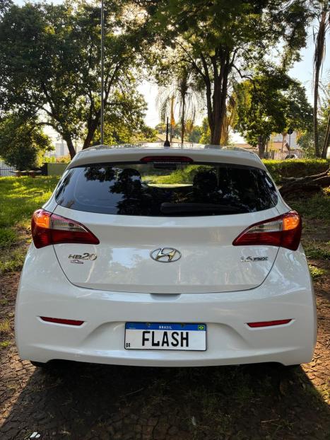 HYUNDAI HB 20 Hatch 1.6 16V 4P FLEX COMFORT PLUS, Foto 9