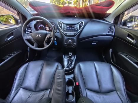 HYUNDAI HB 20 Hatch 1.6 16V 4P FLEX COMFORT PLUS AUTOM�TICO, Foto 9