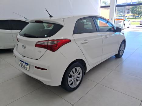 HYUNDAI HB 20 Hatch 1.6 16V 4P FLEX COMFORT PLUS, Foto 2