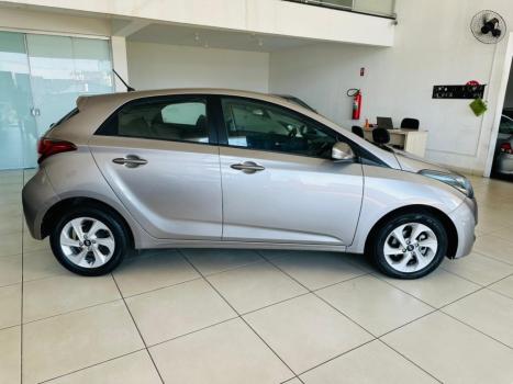 HYUNDAI HB 20 Hatch 1.6 16V 4P FLEX COMFORT PLUS AUTOM�TICO, Foto 7