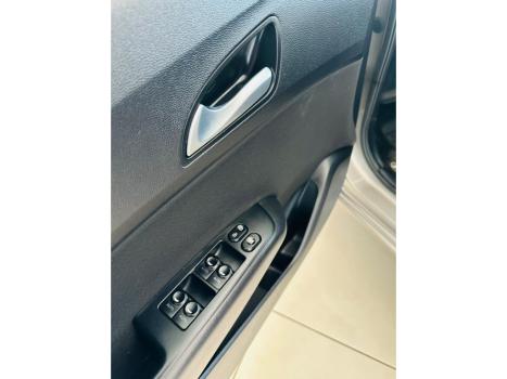 HYUNDAI HB 20 Hatch 1.6 16V 4P FLEX COMFORT PLUS AUTOM�TICO, Foto 17
