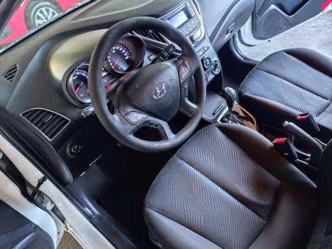 HYUNDAI HB 20 Hatch 1.6 16V 4P FLEX COMFORT STYLE AUTOM�TICO, Foto 16