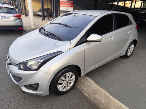 HYUNDAI HB 20 Hatch 1.6 16V 4P FLEX COMFORT PLUS AUTOM�TICO, Foto 2