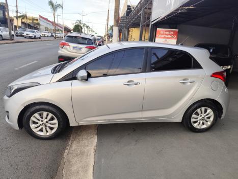 HYUNDAI HB 20 Hatch 1.6 16V 4P FLEX COMFORT PLUS AUTOM�TICO, Foto 10