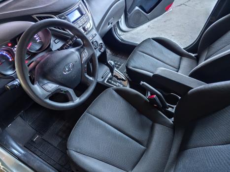 HYUNDAI HB 20 Hatch 1.6 16V 4P FLEX COMFORT PLUS AUTOM�TICO, Foto 13
