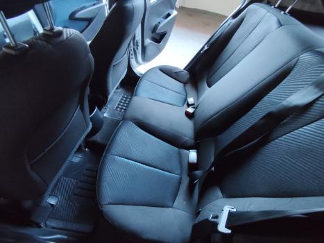 HYUNDAI HB 20 Hatch 1.6 16V 4P FLEX COMFORT PLUS AUTOM�TICO, Foto 17