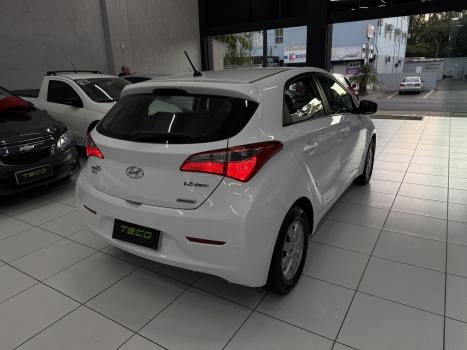 HYUNDAI HB 20 Hatch 1.6 16V 4P FLEX COMFORT STYLE AUTOM�TICO, Foto 9
