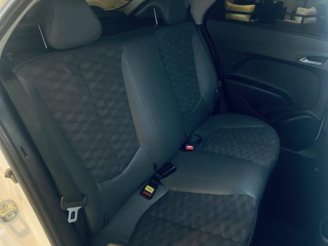 HYUNDAI HB 20 Hatch 1.6 16V 4P COMFORT FLEX 5 ANOS AUTOM�TICO, Foto 4