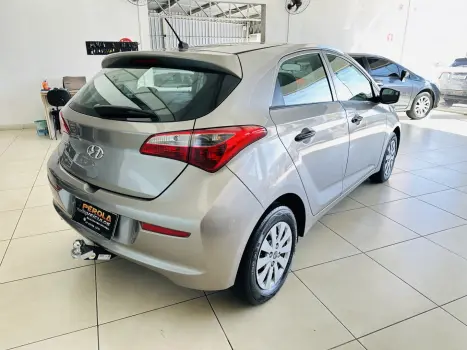 HYUNDAI HB 20 Hatch 1.0 12V 4P FLEX COMFORT, Foto 6