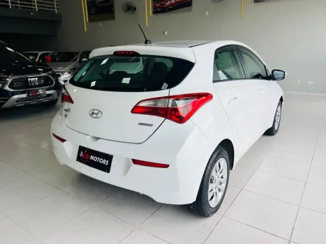 HYUNDAI HB 20 Hatch 1.6 16V 4P FLEX COMFORT PLUS AUTOM�TICO, Foto 9