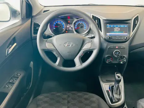 HYUNDAI HB 20 Hatch 1.6 16V 4P FLEX COMFORT PLUS AUTOM�TICO, Foto 11