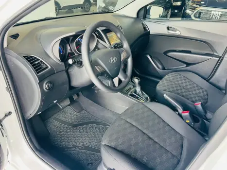 HYUNDAI HB 20 Hatch 1.6 16V 4P FLEX COMFORT PLUS AUTOM�TICO, Foto 13