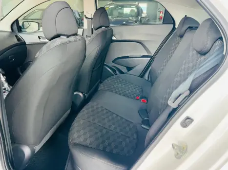 HYUNDAI HB 20 Hatch 1.6 16V 4P FLEX COMFORT PLUS AUTOM�TICO, Foto 15