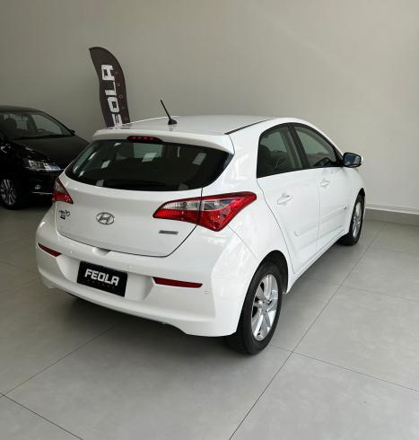 HYUNDAI HB 20 Hatch 1.6 16V 4P FLEX COMFORT PLUS AUTOM�TICO, Foto 3