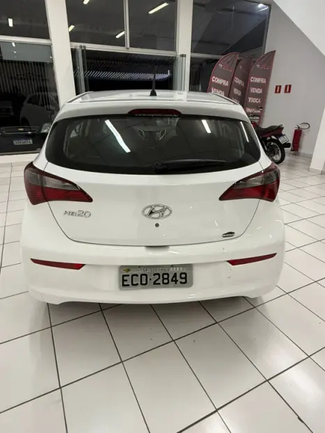 HYUNDAI HB 20 Hatch 1.0 12V 4P FLEX UNIQUE, Foto 8