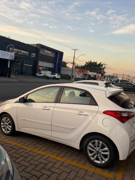 HYUNDAI HB 20 Hatch 1.6 16V 4P COMFORT FLEX 5 ANOS AUTOM�TICO, Foto 7