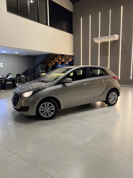HYUNDAI HB 20 Hatch 1.6 16V 4P FLEX COMFORT PLUS AUTOM�TICO, Foto 12
