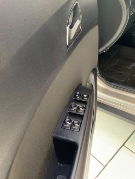 HYUNDAI HB 20 Hatch X 1.6 16V 4P PREMIUM FLEX AUTOM�TICO, Foto 13