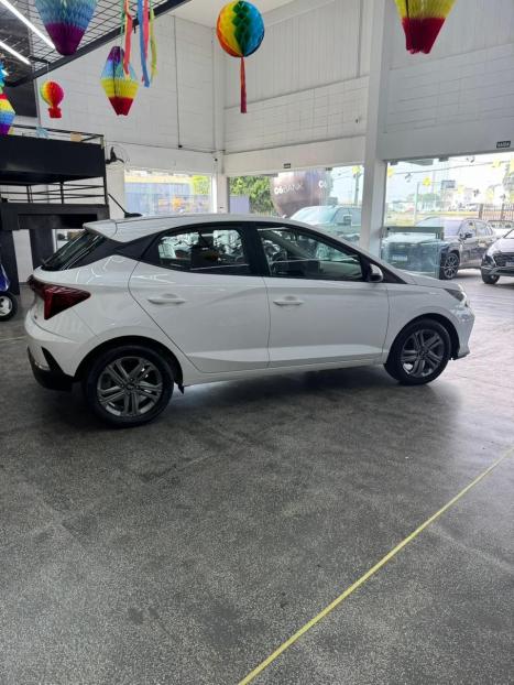 HYUNDAI HB 20 Hatch 1.6 16V 4P FLEX COMFORT PLUS AUTOM�TICO, Foto 4