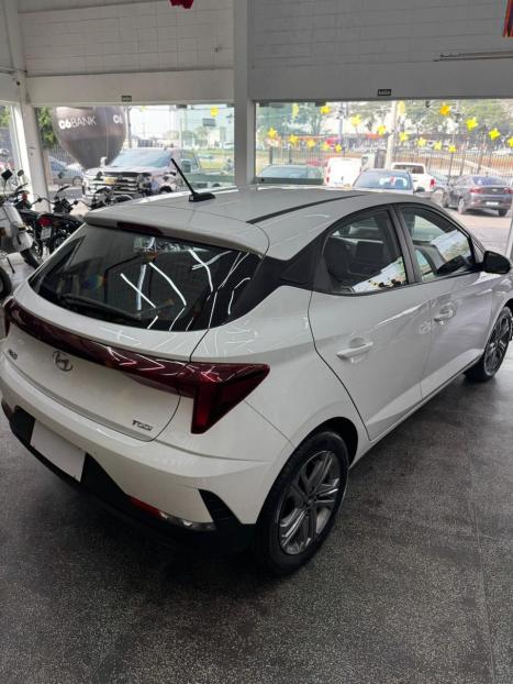 HYUNDAI HB 20 Hatch 1.6 16V 4P FLEX COMFORT PLUS AUTOM�TICO, Foto 8