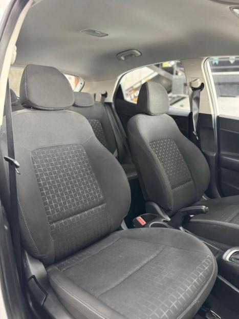 HYUNDAI HB 20 Hatch 1.6 16V 4P FLEX COMFORT PLUS AUTOM�TICO, Foto 11