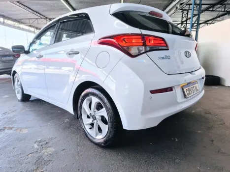 HYUNDAI HB 20 Hatch 1.6 16V 4P PREMIUM FLEX AUTOM�TICO, Foto 5