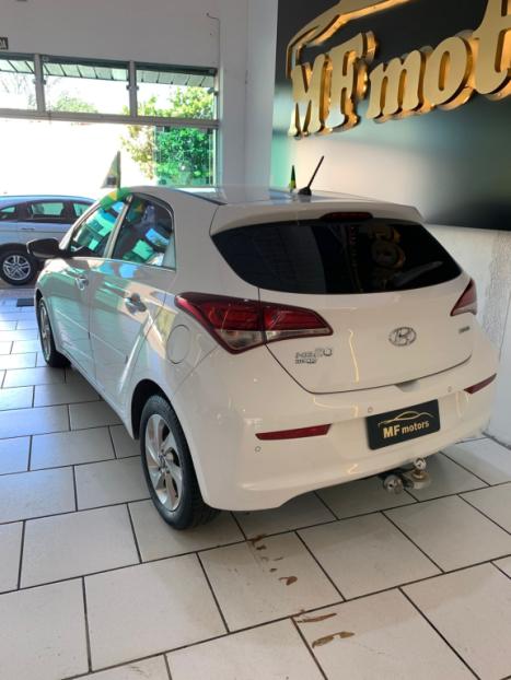 HYUNDAI HB 20 Hatch 1.6 16V 4P COMFORT FLEX AUTOM�TICO, Foto 3
