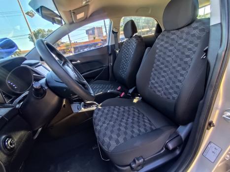 HYUNDAI HB 20 Hatch 1.6 16V 4P FLEX COMFORT PLUS AUTOM�TICO, Foto 9