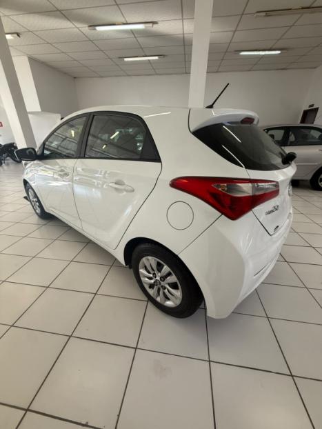 HYUNDAI HB 20 Hatch 1.0 12V 4P FLEX COPA DO MUNDO FIFA QATAR, Foto 2