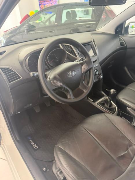 HYUNDAI HB 20 Hatch 1.0 12V 4P FLEX COPA DO MUNDO FIFA QATAR, Foto 10