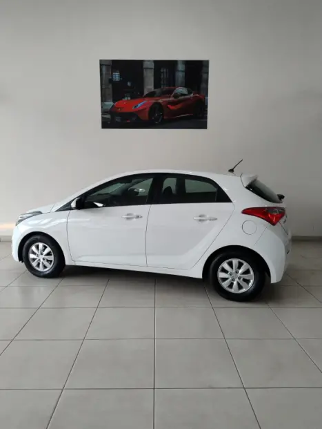 HYUNDAI HB 20 Hatch 1.6 16V 4P COMFORT STYLE FLEX, Foto 4