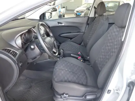 HYUNDAI HB 20 Hatch 1.6 16V 4P FLEX COMFORT PLUS AUTOMÁTICO, Foto 15
