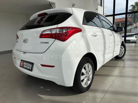 HYUNDAI HB 20 Hatch 1.6 16V 4P FLEX COMFORT PLUS, Foto 2