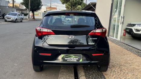 HYUNDAI HB 20 Hatch 1.6 16V 4P FLEX COMFORT PLUS AUTOM�TICO, Foto 4