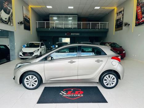 HYUNDAI HB 20 Hatch 1.6 16V 4P FLEX COMFORT PLUS AUTOM�TICO, Foto 6