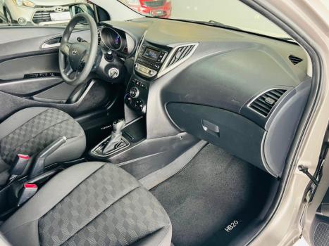 HYUNDAI HB 20 Hatch 1.6 16V 4P FLEX COMFORT PLUS AUTOM�TICO, Foto 16