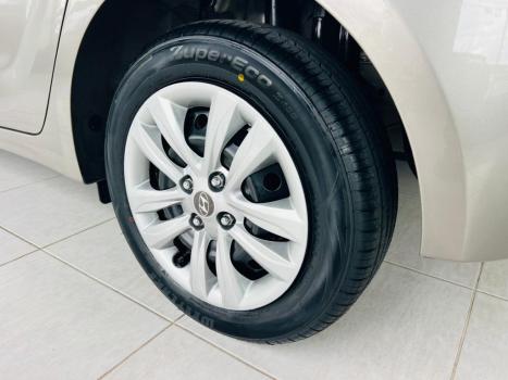 HYUNDAI HB 20 Hatch 1.6 16V 4P FLEX COMFORT PLUS AUTOM�TICO, Foto 19